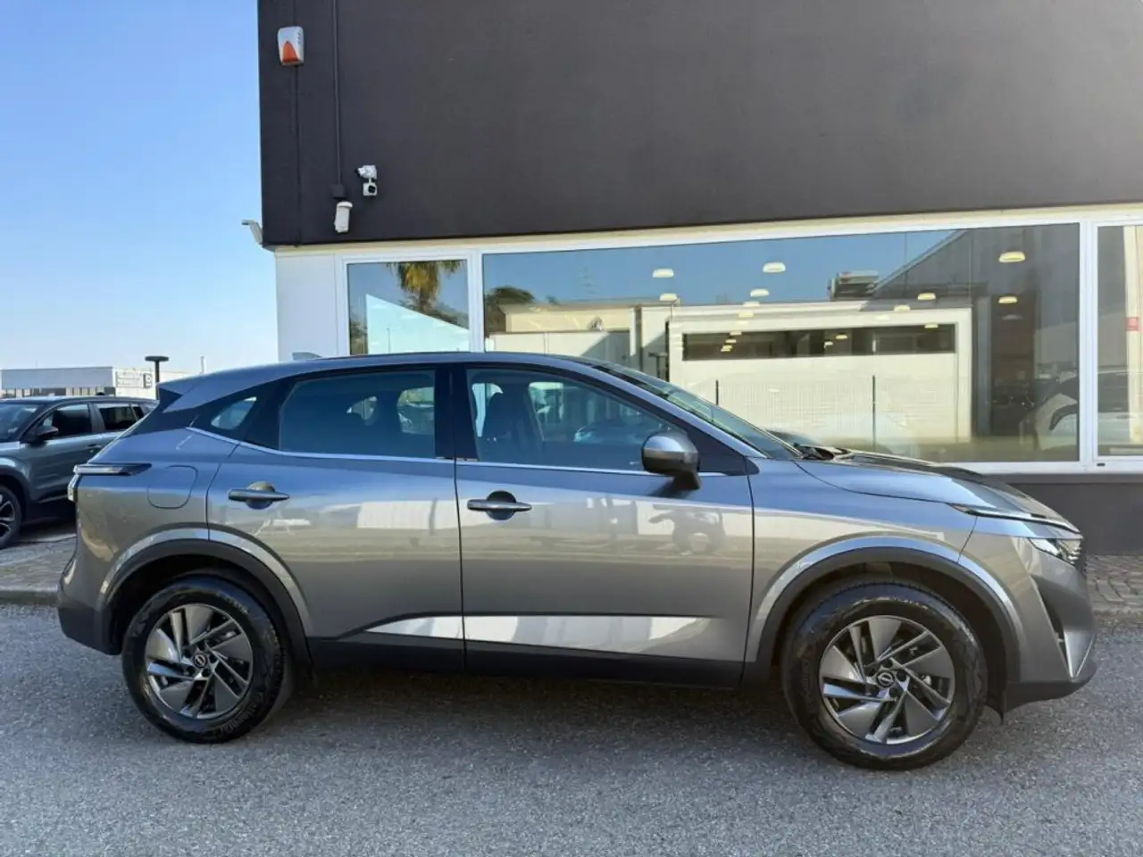 Nissan Qashqai MHEV 140 CV Acenta LED ACC KEYLESS 17, миниатюра 6