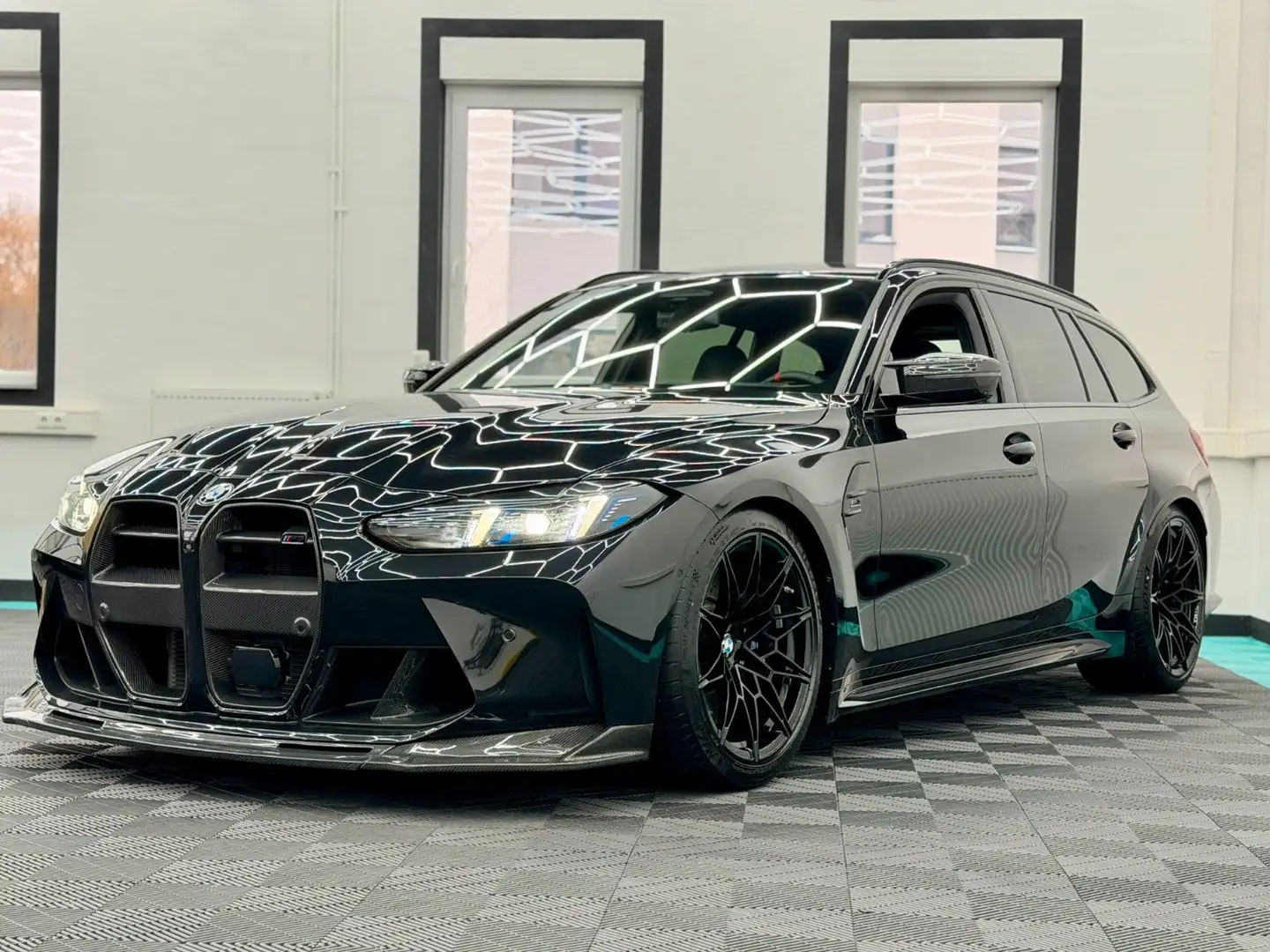 BMW M3 xDrive COMPETITION M CARBON/360/HUD/H&K/20* Schwarz - 1