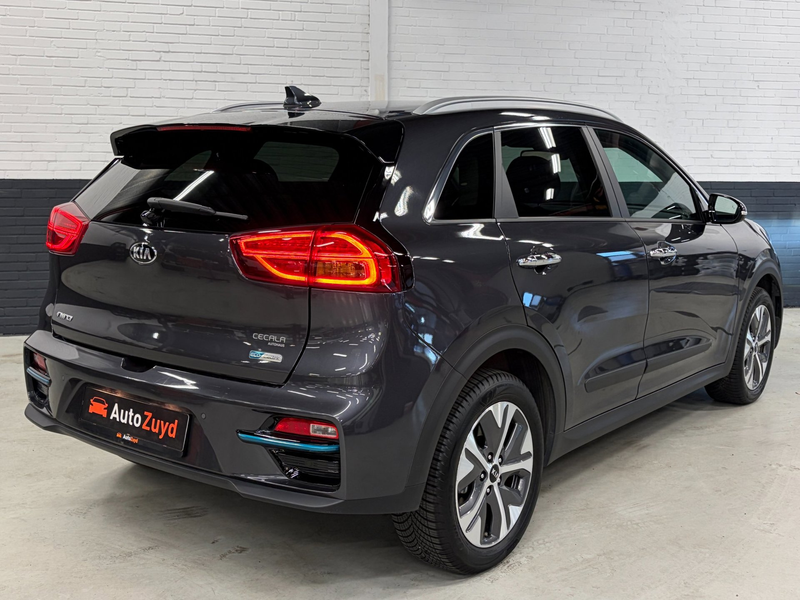 Kia e-Niro ExecutiveLine 64 kWh JBL audio / Leder-stof — photo 5