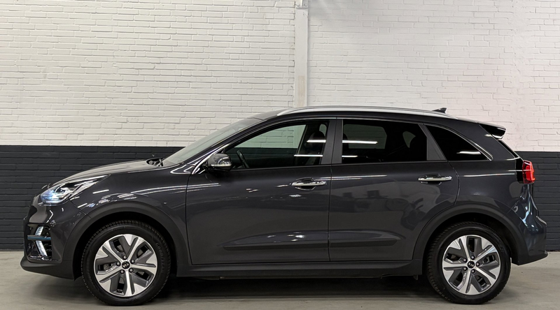 Kia e-Niro ExecutiveLine 64 kWh JBL audio / Leder-stof — photo 8