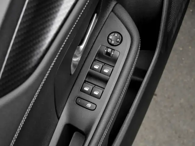 Opel Mokka-E view 12