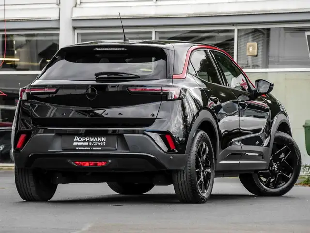 Opel Mokka-E view 2