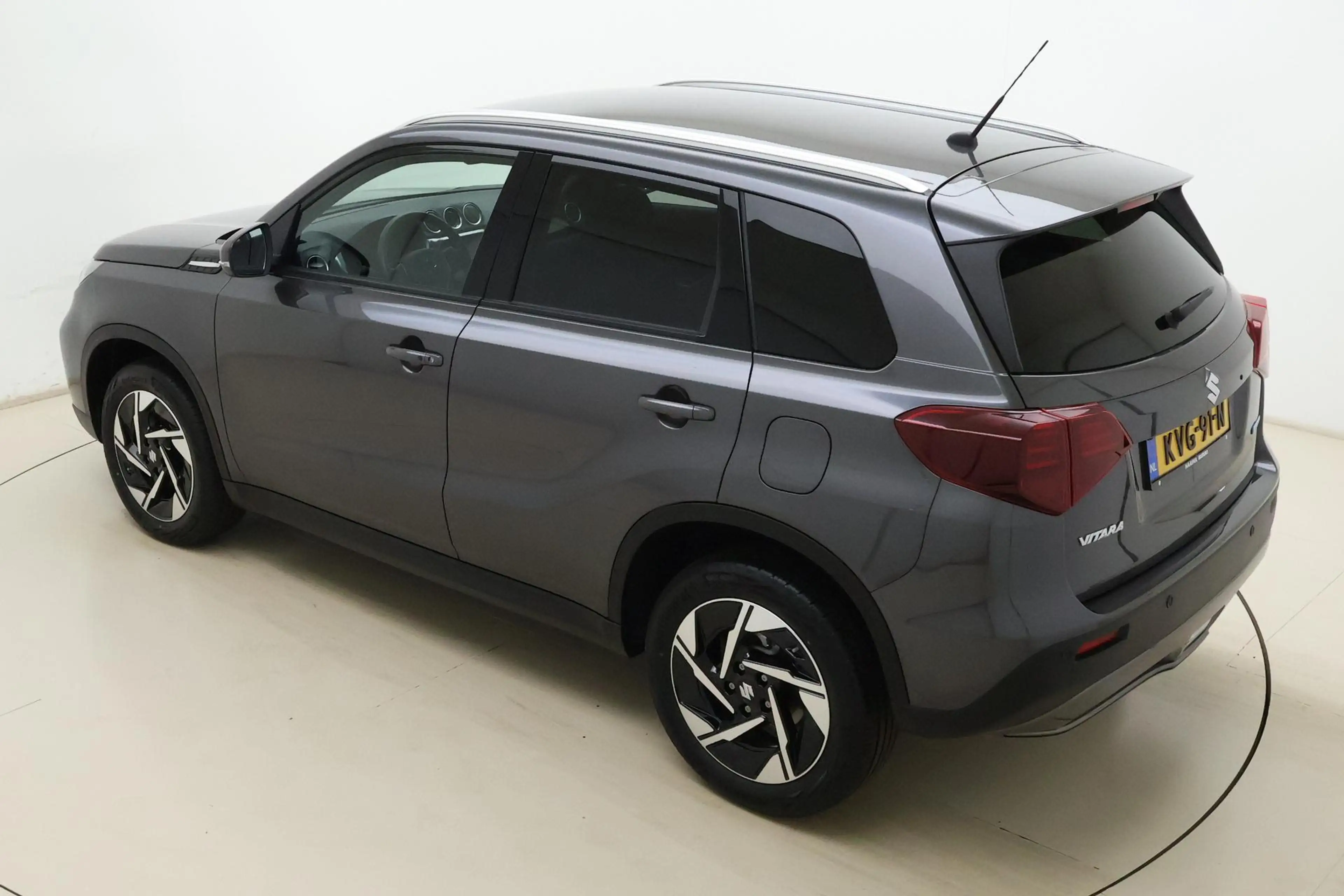 Suzuki Vitara 1.4 Boosterjet Smart Hybrid Style 110pk | Navigati — photo 4