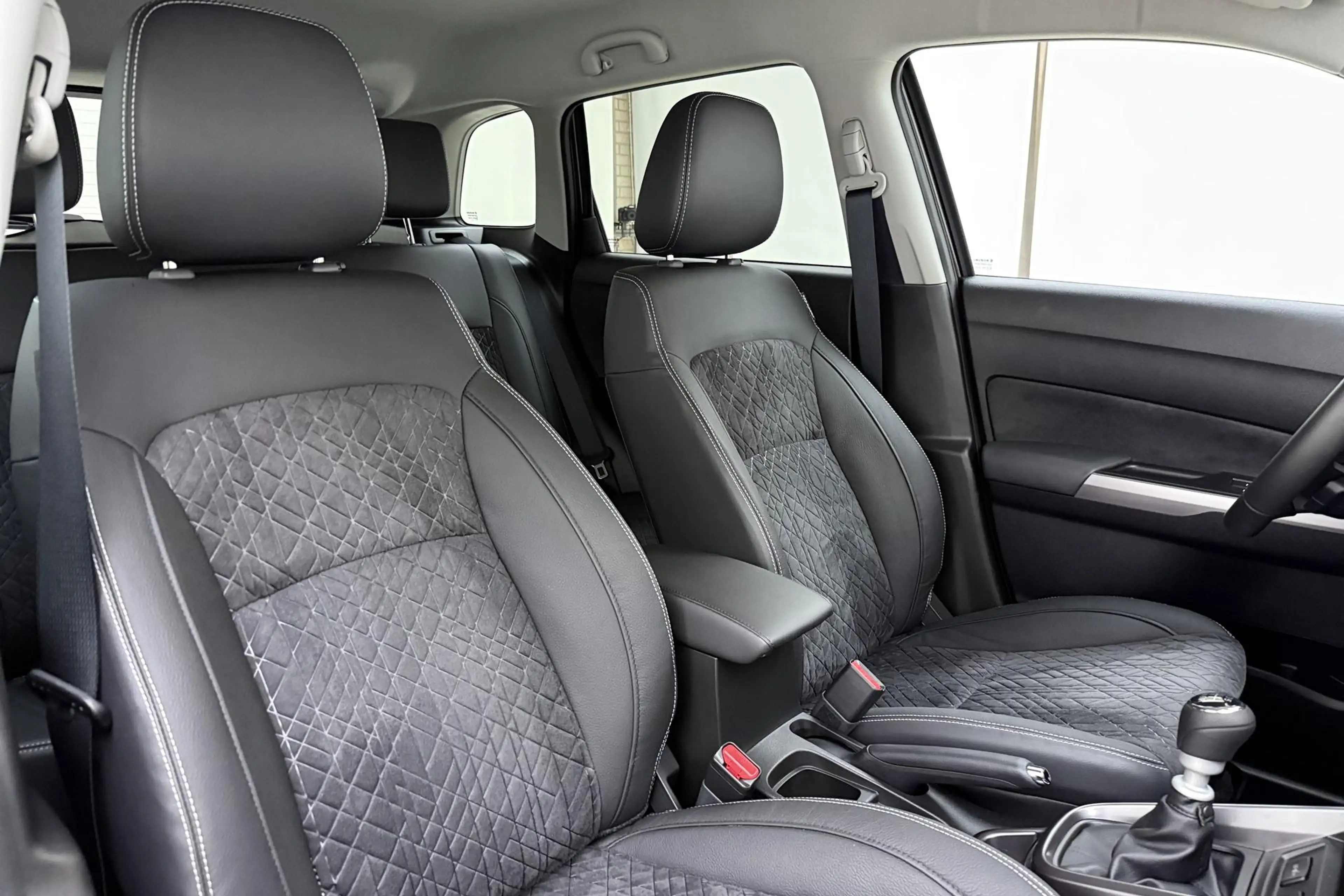 Suzuki Vitara 1.4 Boosterjet Smart Hybrid Style 110pk | Navigati — photo 14