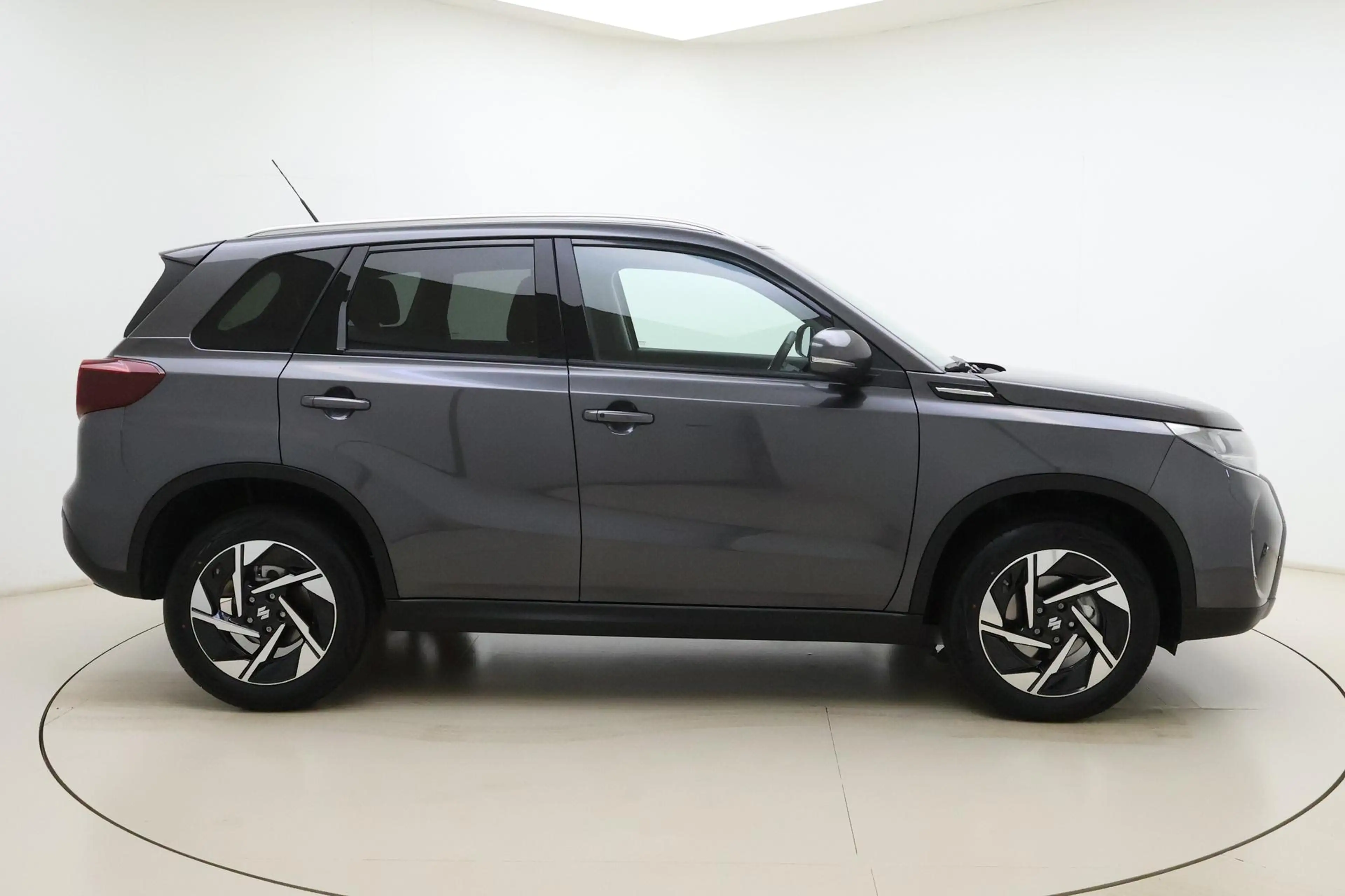 Suzuki Vitara 1.4 Boosterjet Smart Hybrid Style 110pk | Navigati — photo 9