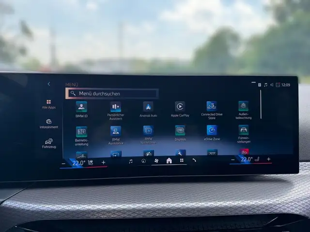 BMW 3 Series view 9