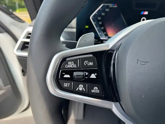 BMW 3 Series view 13
