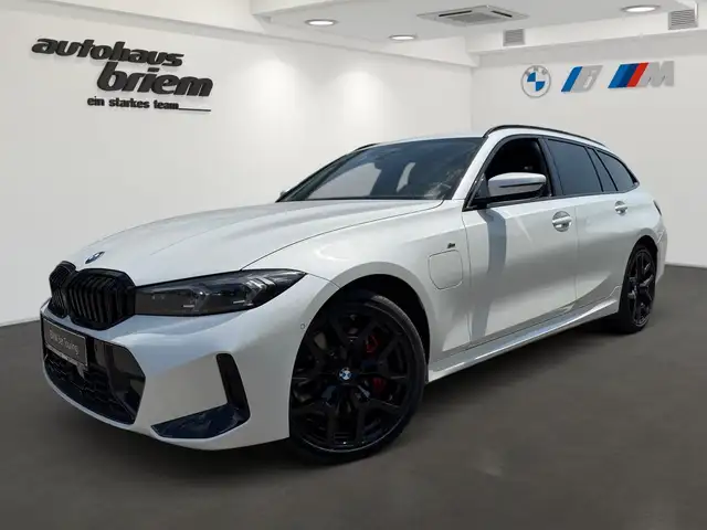 BMW 3 Series in White for sale