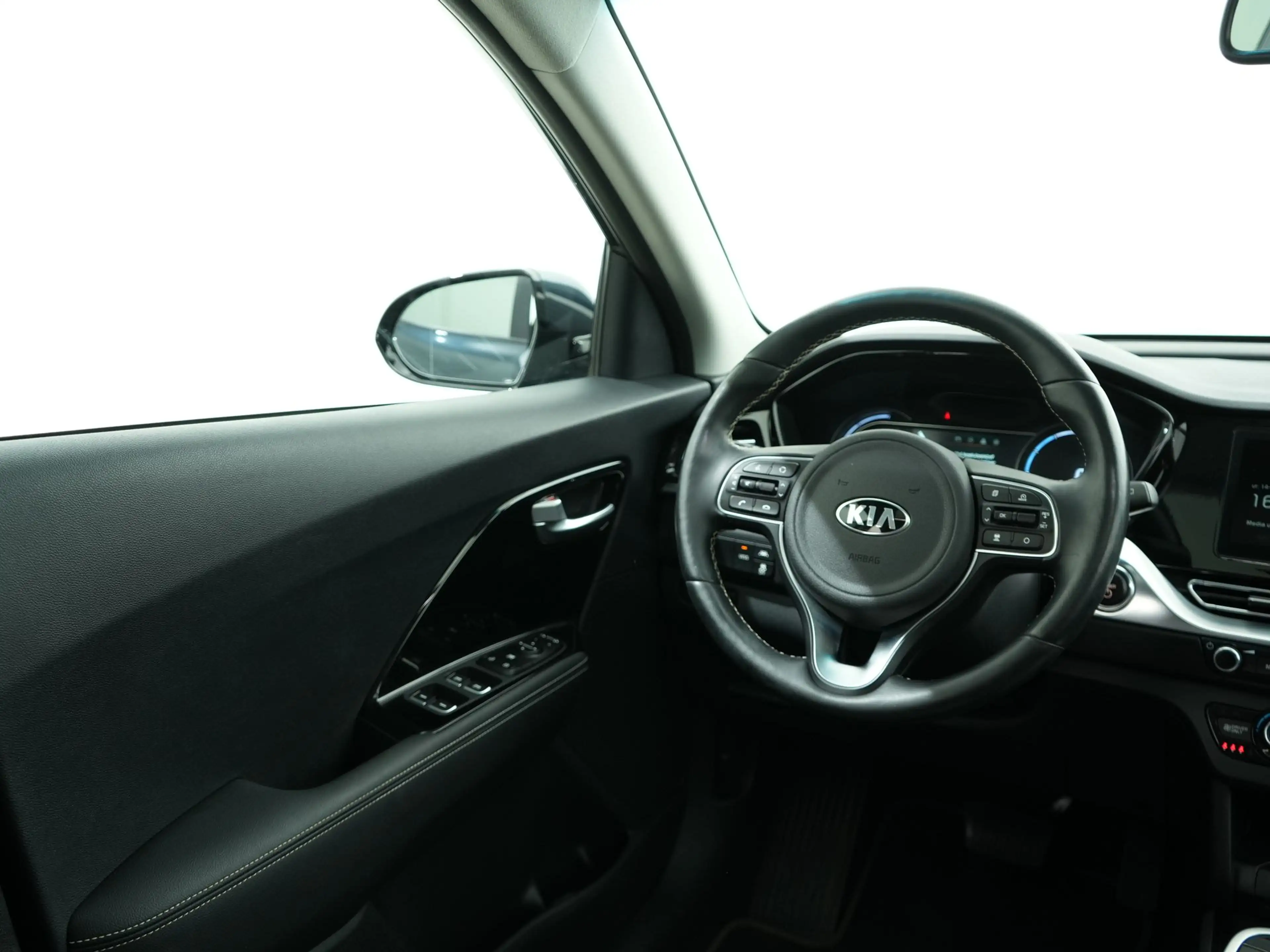 Kia e-Niro DYNAMICPLUSLINE 64 KWH 3-FASE SOH 97,1% | Navi | C — photo 15