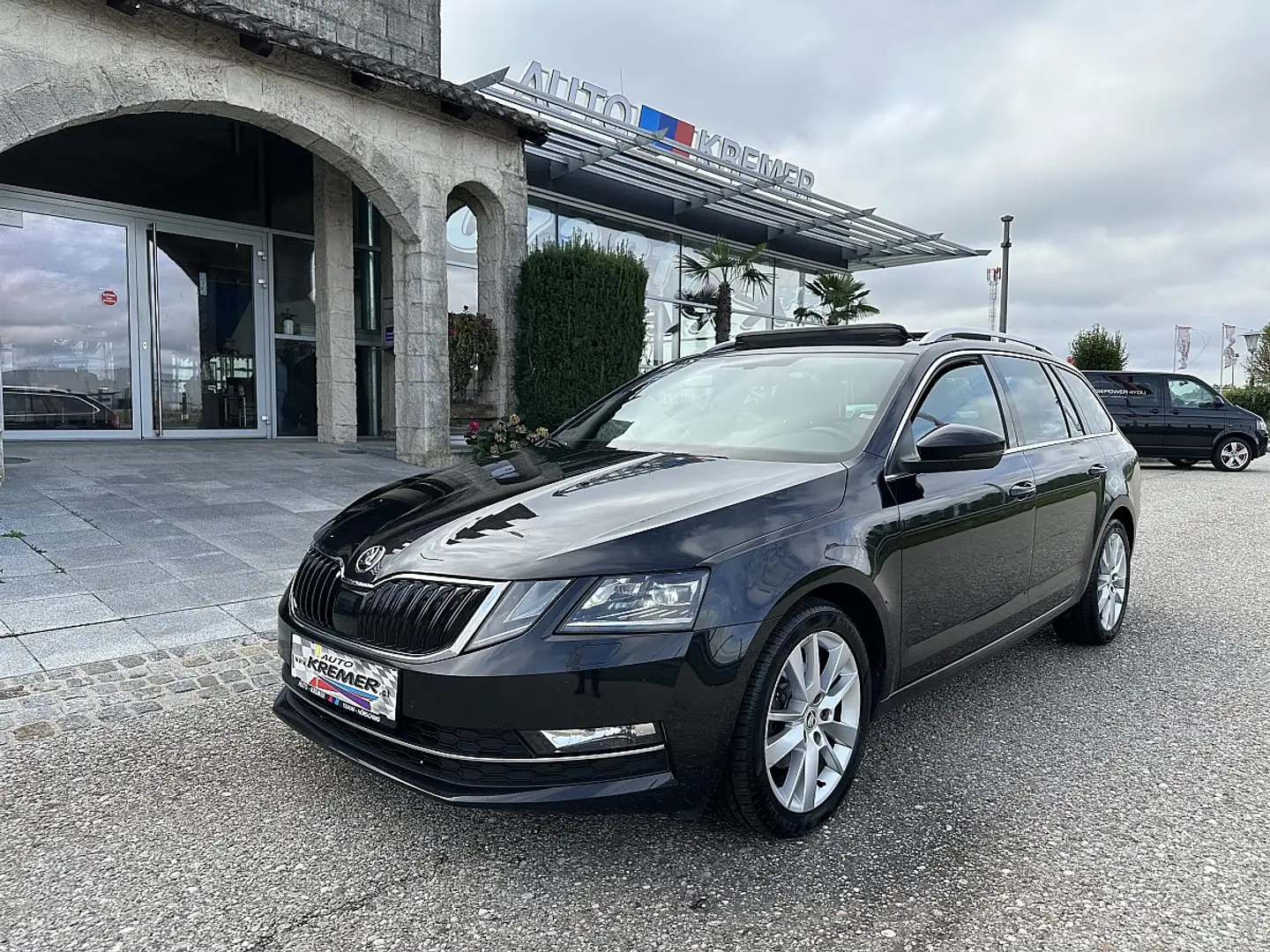 Skoda Octavia Combi 2,0 TDI Style Limited DSG/VIRTUAL-C./RFK/... Schwarz - 2
