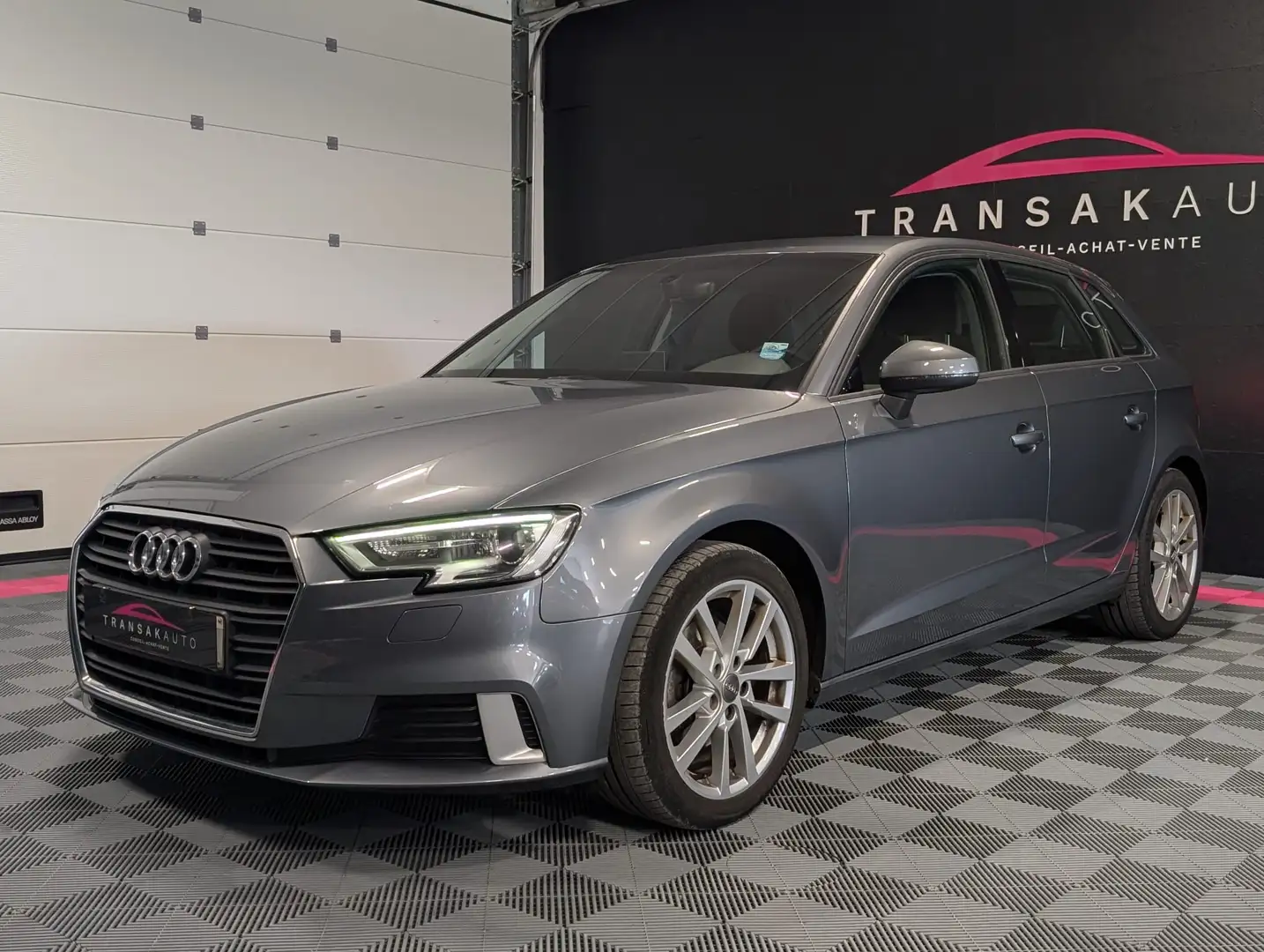 Audi A3 Sportback 1.5 TFSI Sport **VIRTUAL-SIEGE SPORT** Gris - 2