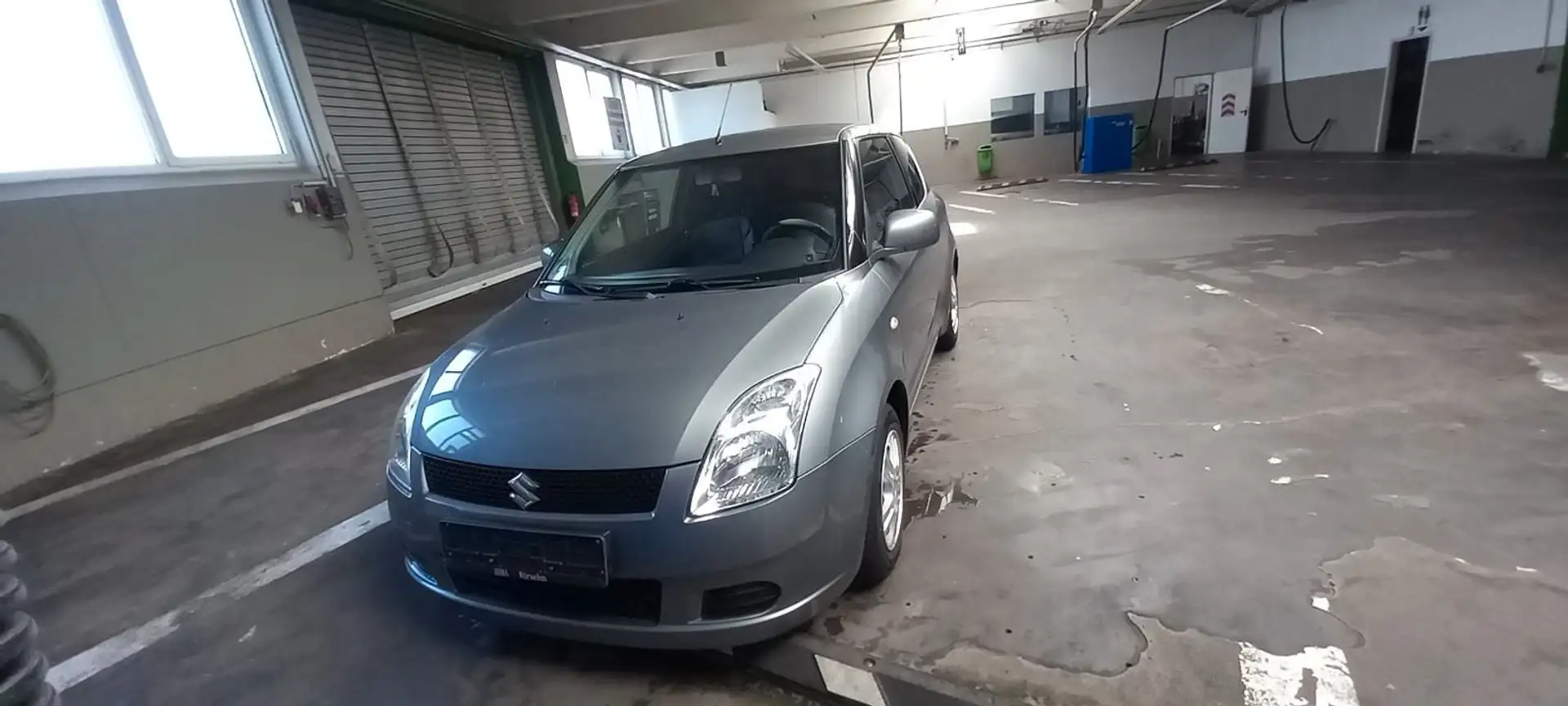 Suzuki Swift Lim. Classic *KUNDENAUFTRAG* Grau - 2