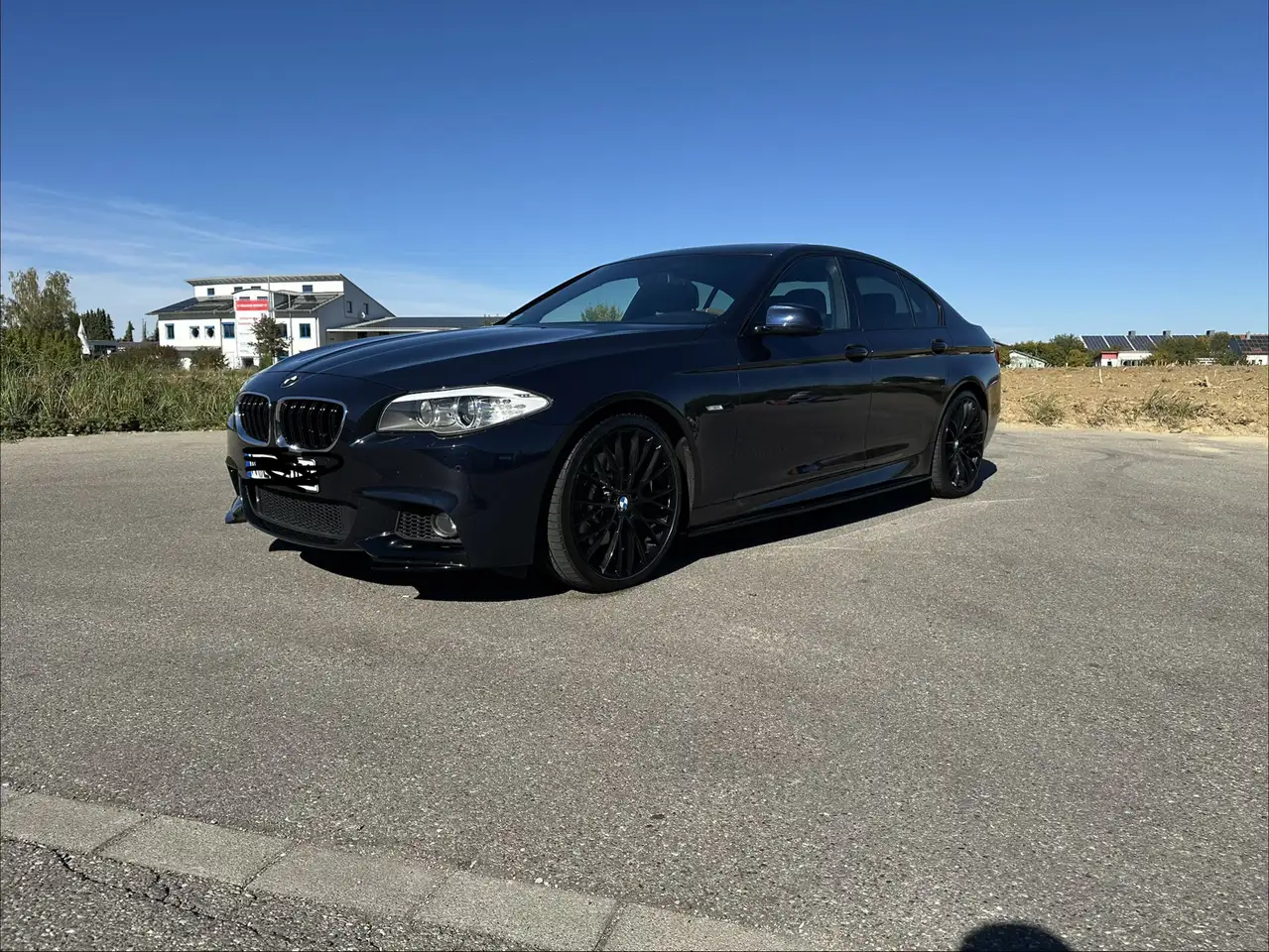 BMW 528