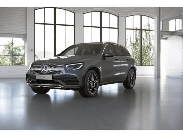 Mercedes-Benz GLC view 2