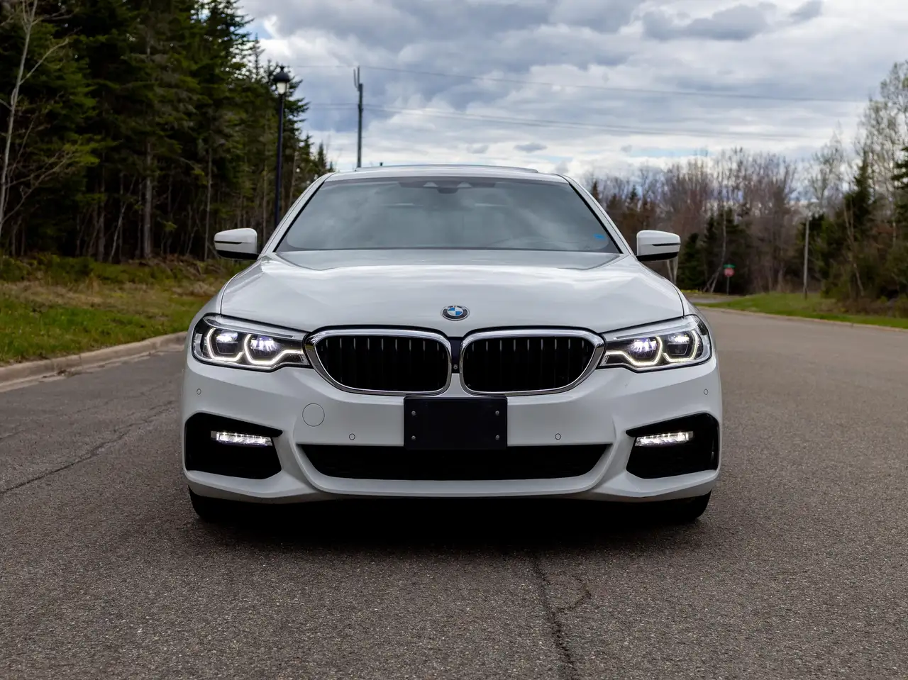 BMW 5 Series снимка BMW 5 Series