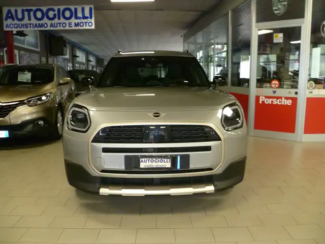 MINI Cooper D Countryman Mini Countryman U25 2.0 d 48V Favoured automatica - full optional