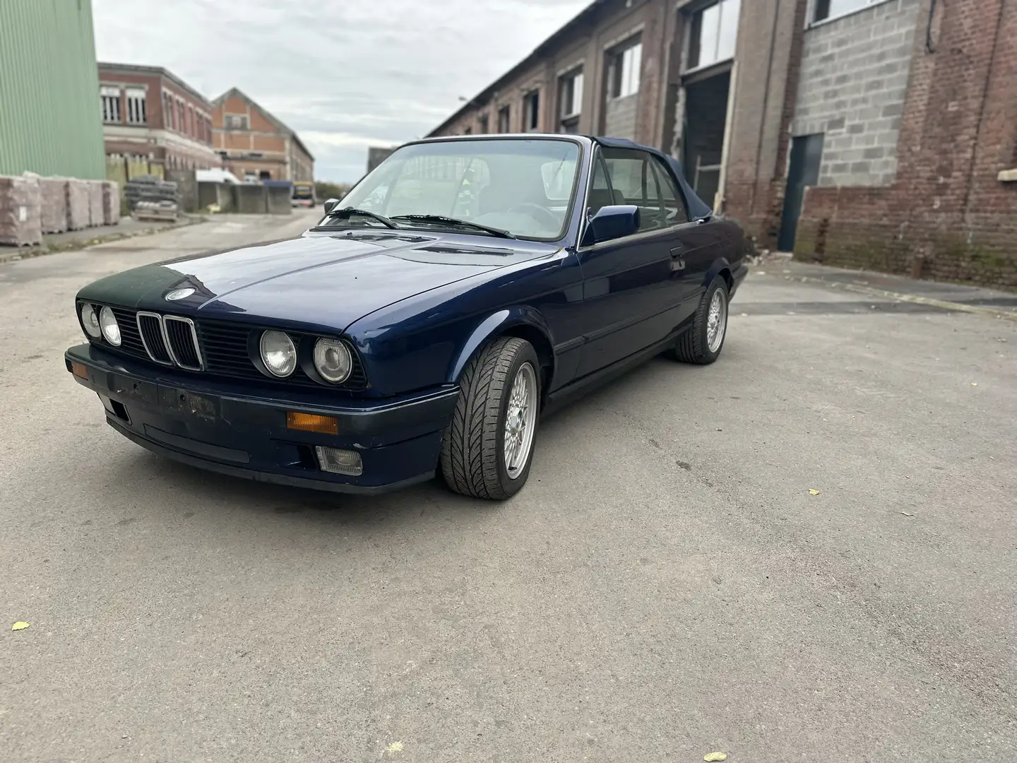 BMW 320 320i WorldLine Синій - 1