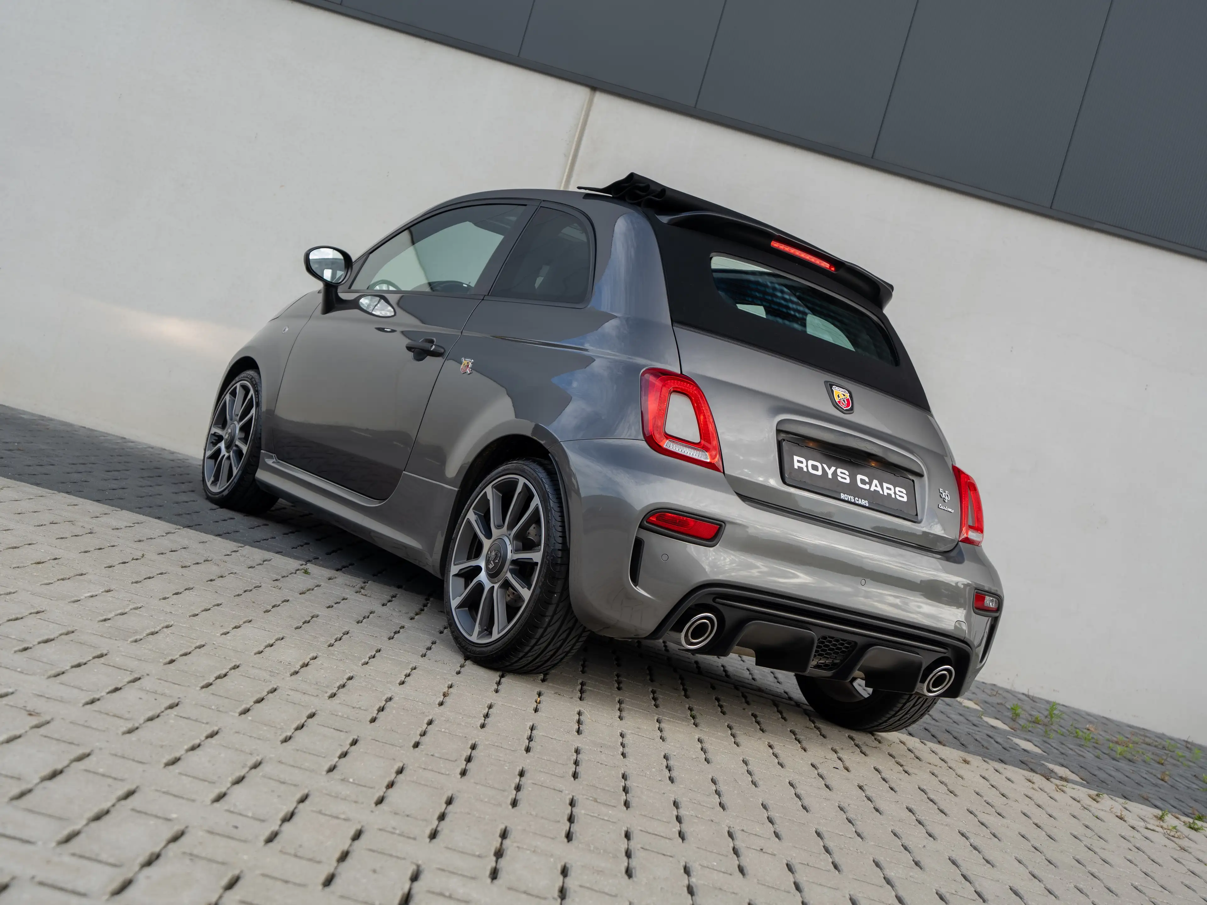 Abarth 595 Turismo 595C NEW CONDITION/BEATS AUDIO/PDC/NAVI/AIRCO/APPCONNECT — photo 10