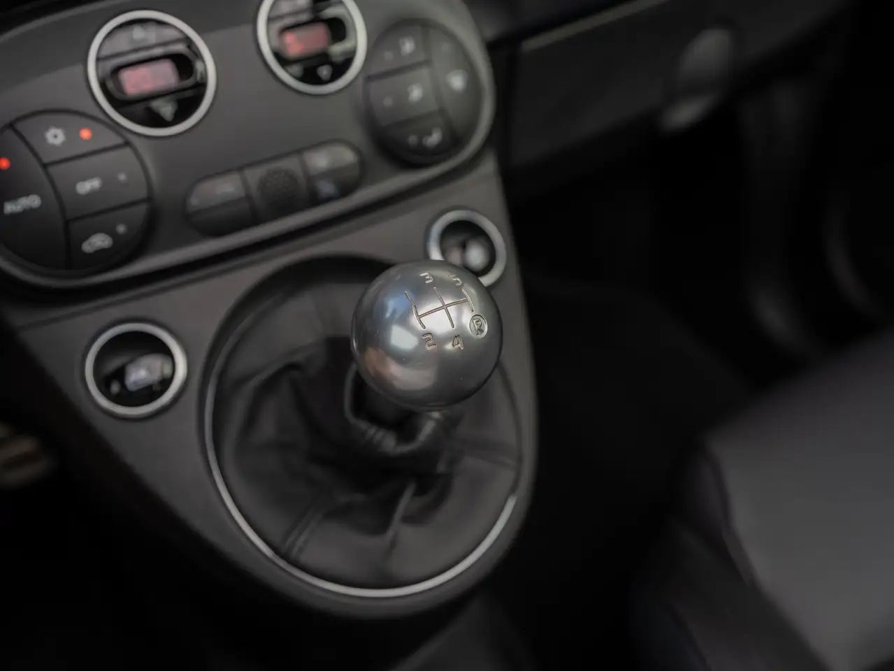 Abarth 595 595C NEW CONDITION/BEATS AUDIO/PDC/NAVI/AIRCO/APPCONNECT, миниатюра 19