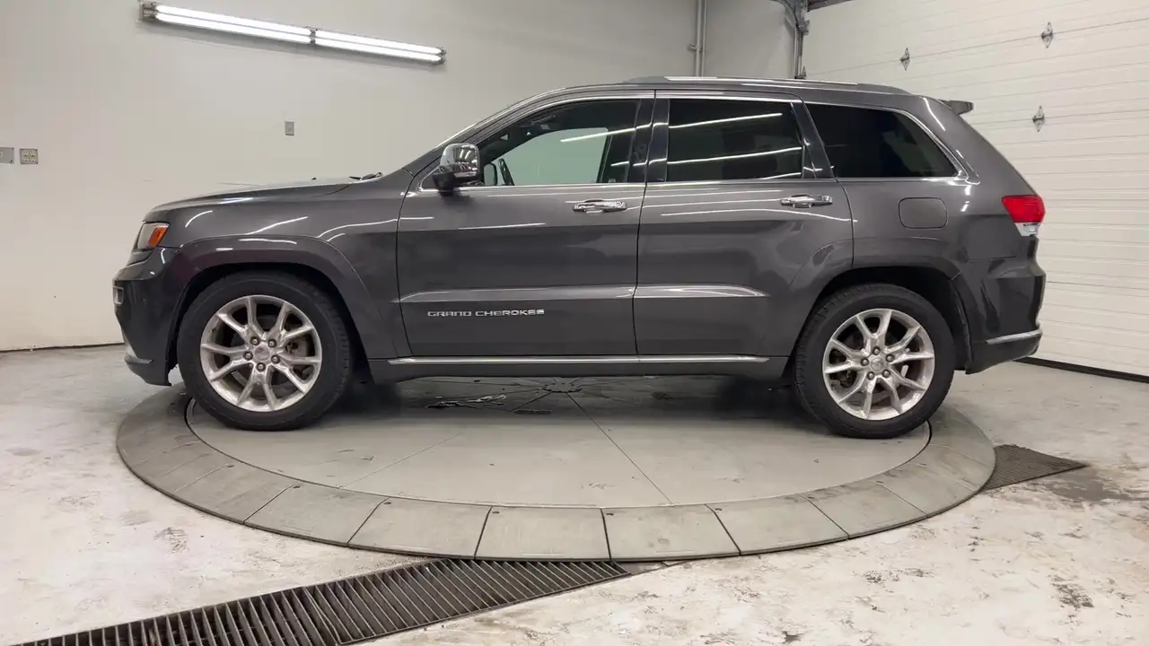 Jeep Grand Cherokee photo Jeep Grand Cherokee