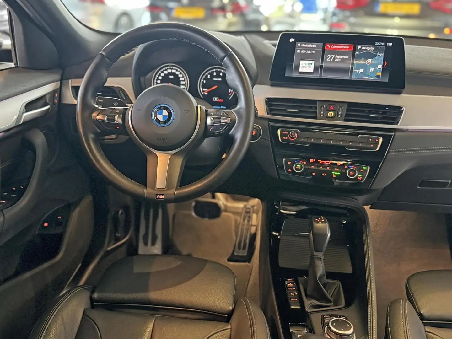 BMW X2 xDrive25eA 162kW Business Edition Plus|M-Sport| Schwarz - 2
