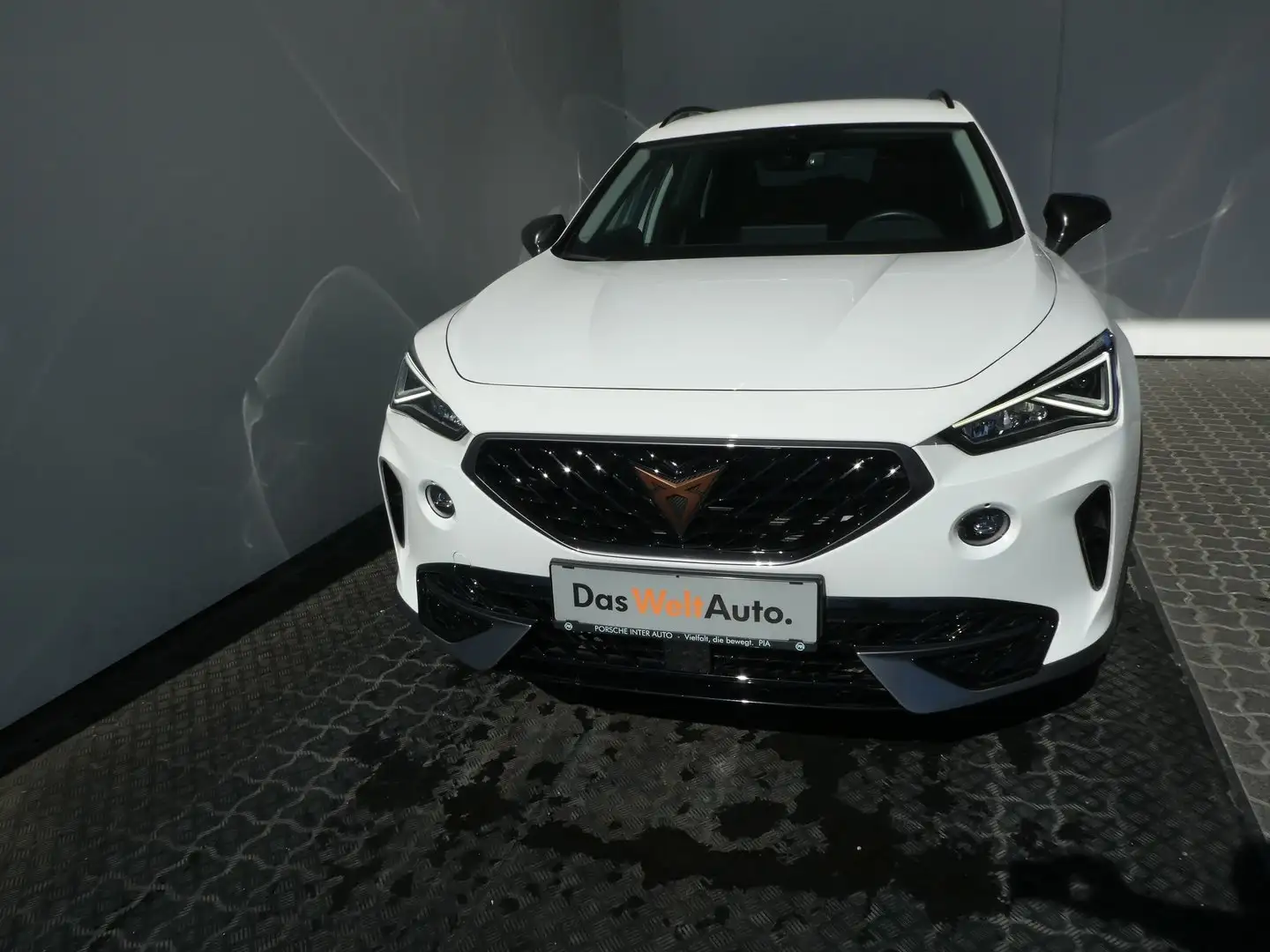 CUPRA Formentor 1.5 TSI 150 PS DSG ACT Weiß - 2
