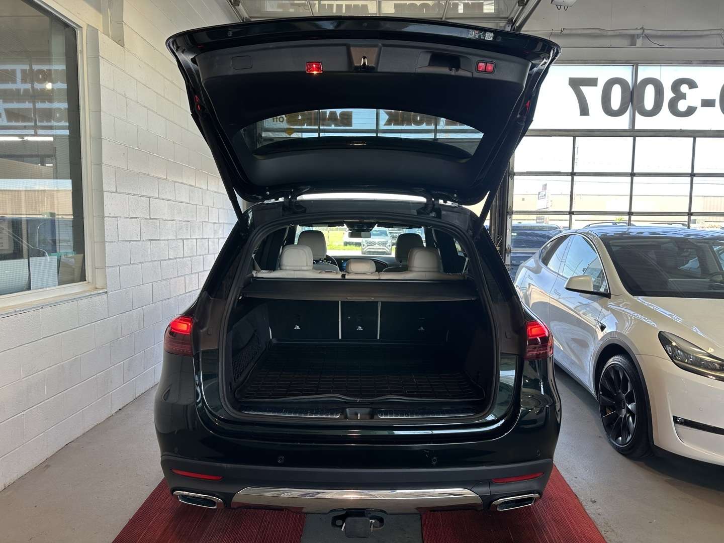 2024 Mercedes-Benz GLE 350 AWD | CLEAN CARFAX | PANO ROOF | NAV thumb 7