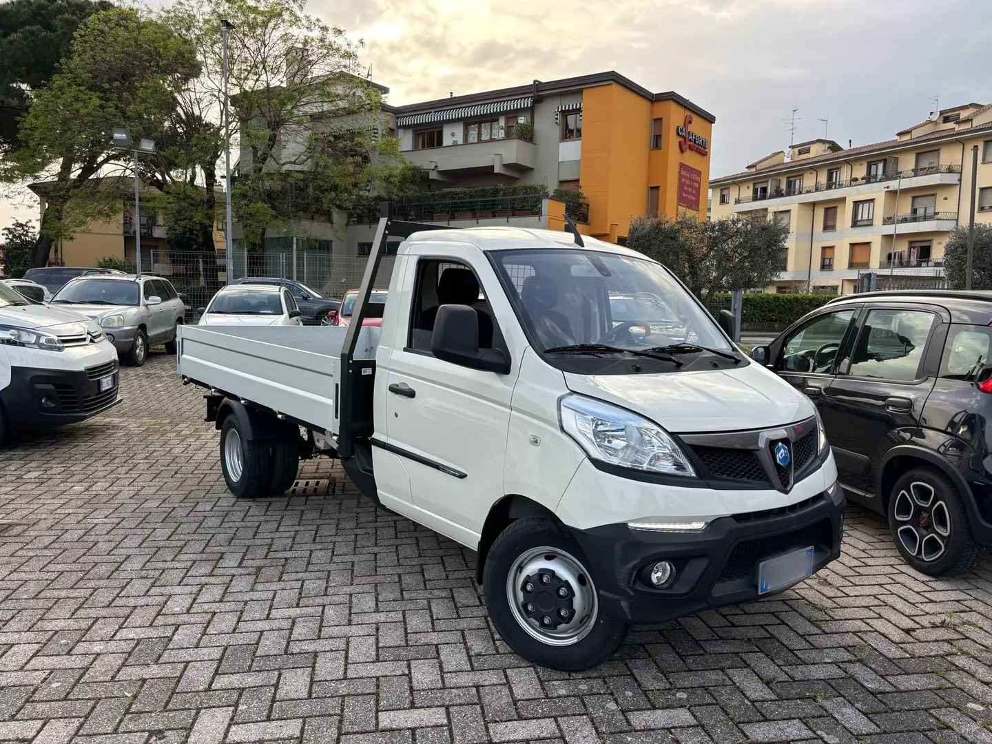 Piaggio Porter NP6 Gemellato Cassone lungo Bianco - 1