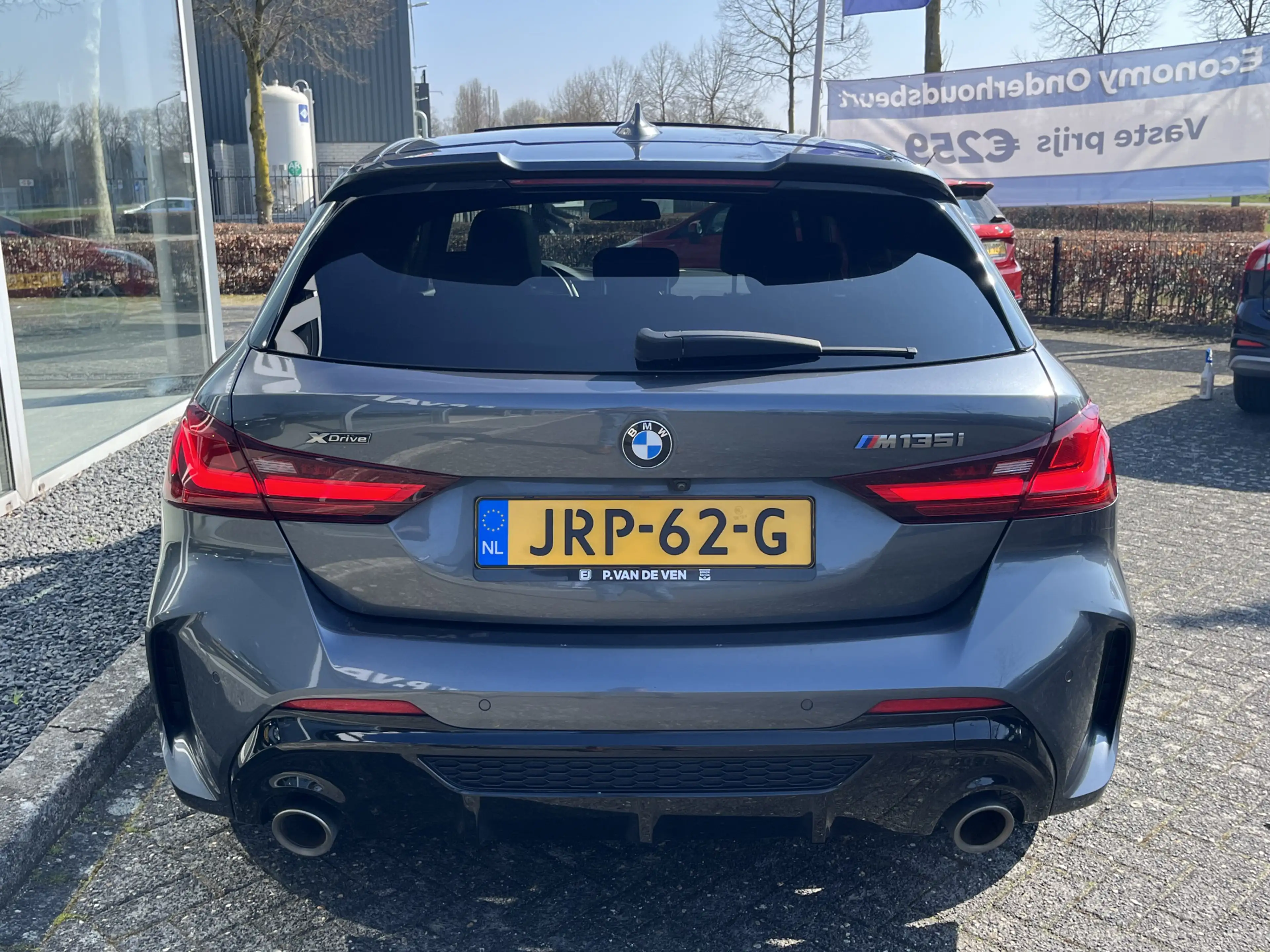 BMW 135 1-serie M135i xDrive High Executive M Sport 306pk — photo 7