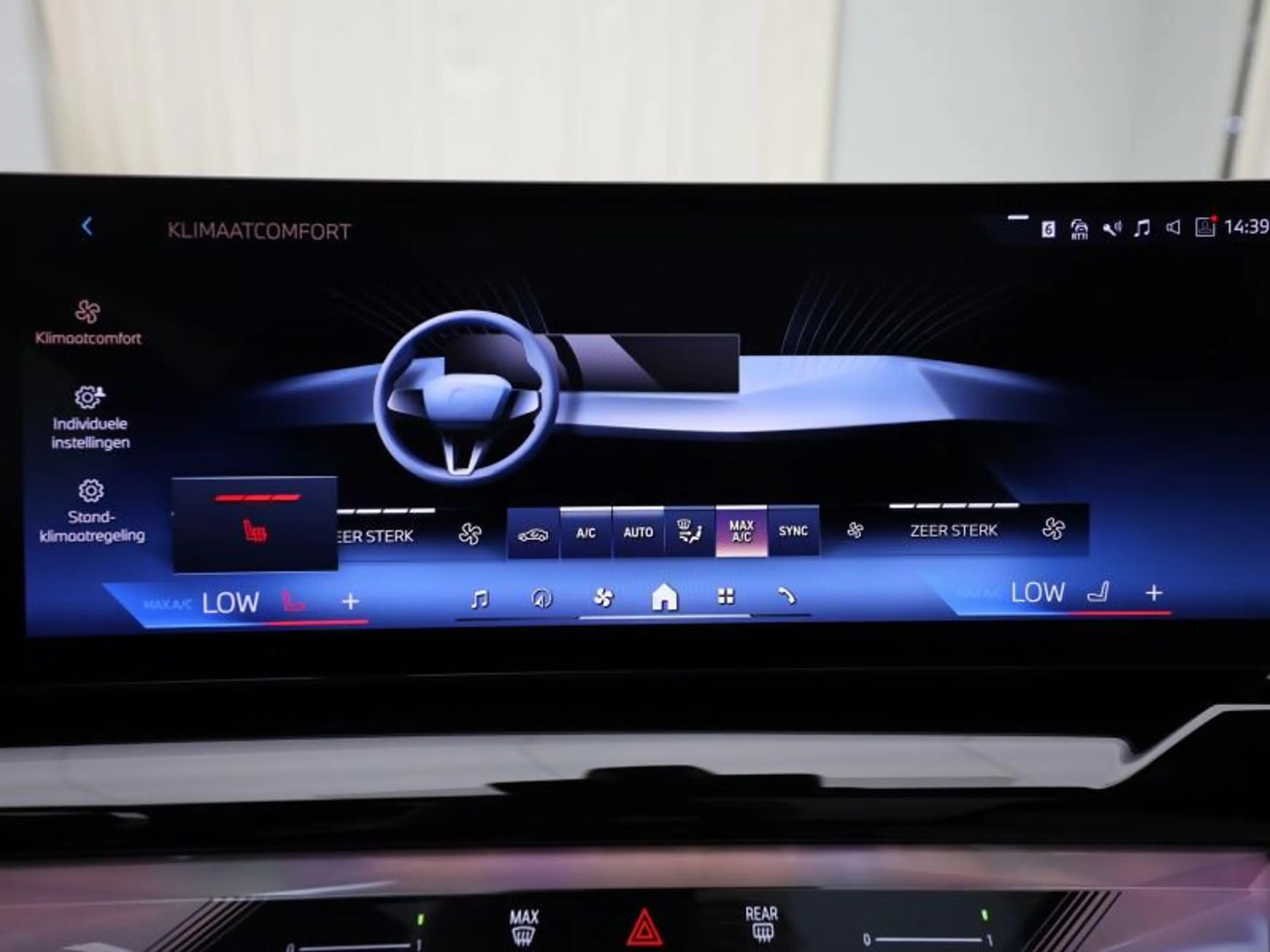 BMW i5 M SPORT - PANODAK - ACC - ICONIC GLOW — photo 14