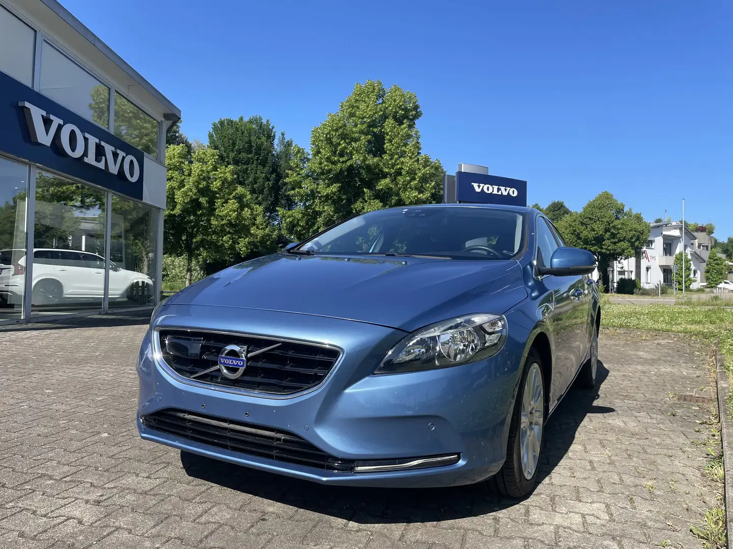 Volvo V40 V40 T5 Geartronic Summum - 1