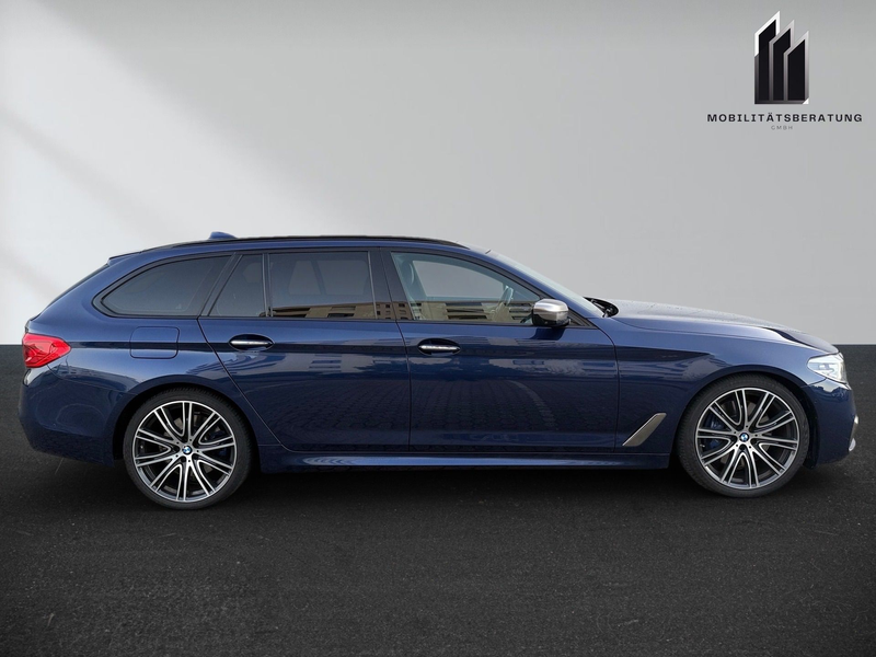 BMW 550 Touring M550 d xDrive — photo 4