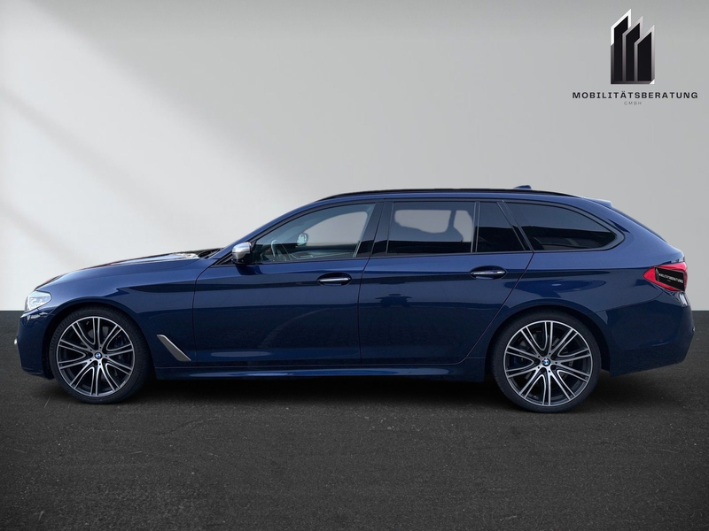 BMW 550 Touring M550 d xDrive — photo 8