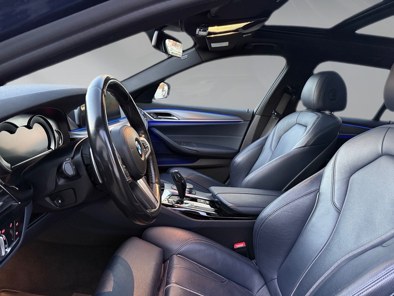BMW 550 Touring M550 d xDrive — photo 13