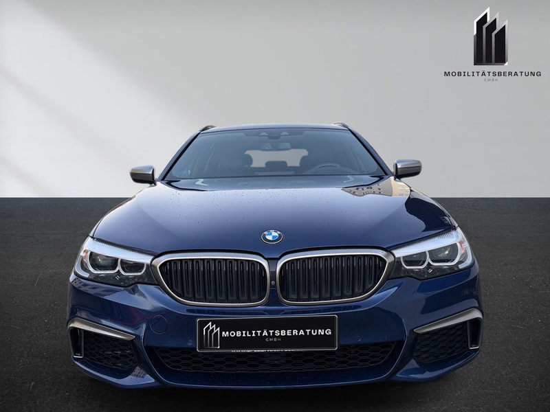 BMW 550 Touring M550 d xDrive — photo 2