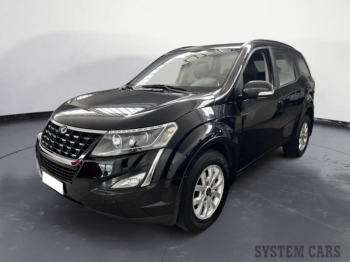 Mahindra XUV500 XUV500 W8 FWD (4x2) - OK NEOPATENTATI - 7 POSTI Schwarz - 1