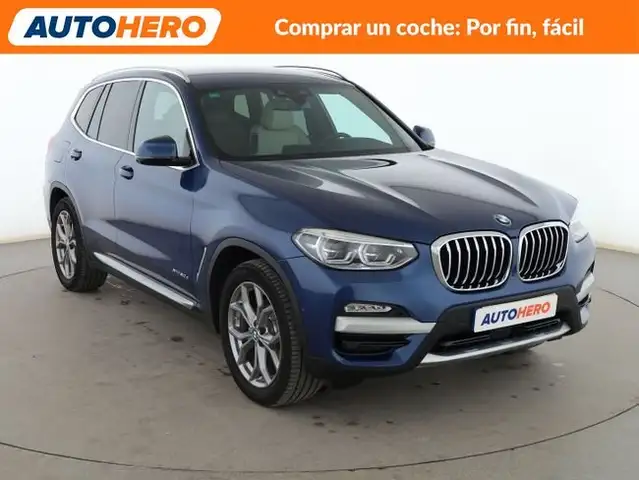 BMW X3 view 8