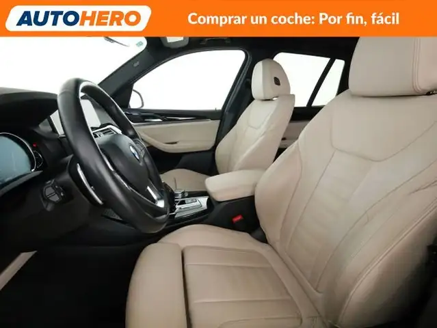 BMW X3 view 11
