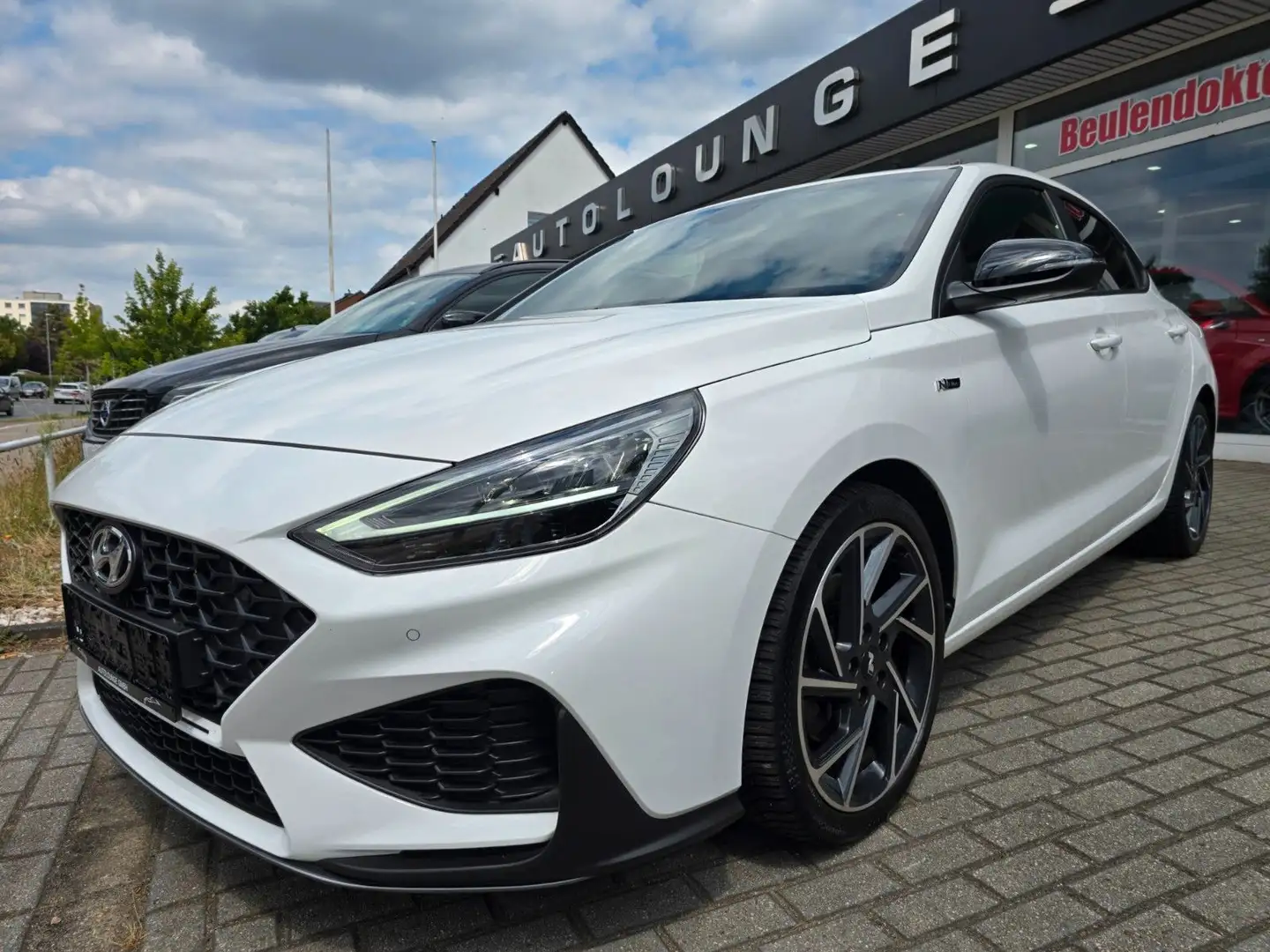 Hyundai i30 Fastback N Line M-Hybrid*Navi*R-Cam*LED*TOP Weiß - 2