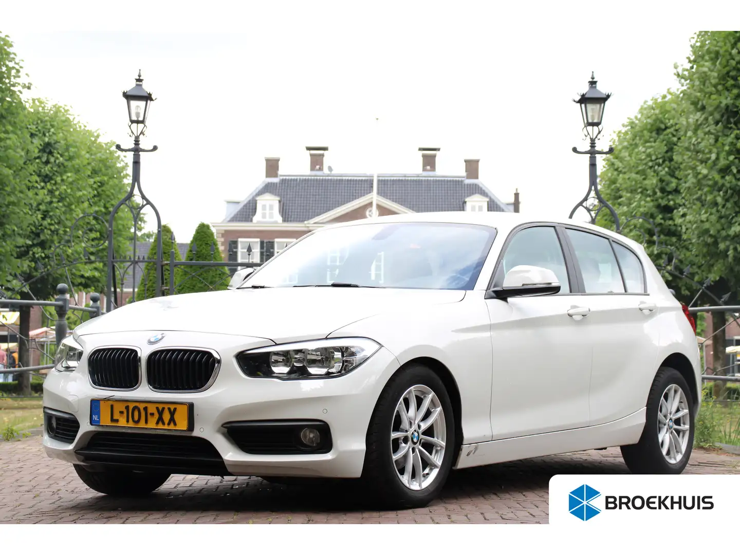 BMW 118 1-serie 118i Executive AUTOMAAT | STOELVERWARMING Wit - 1