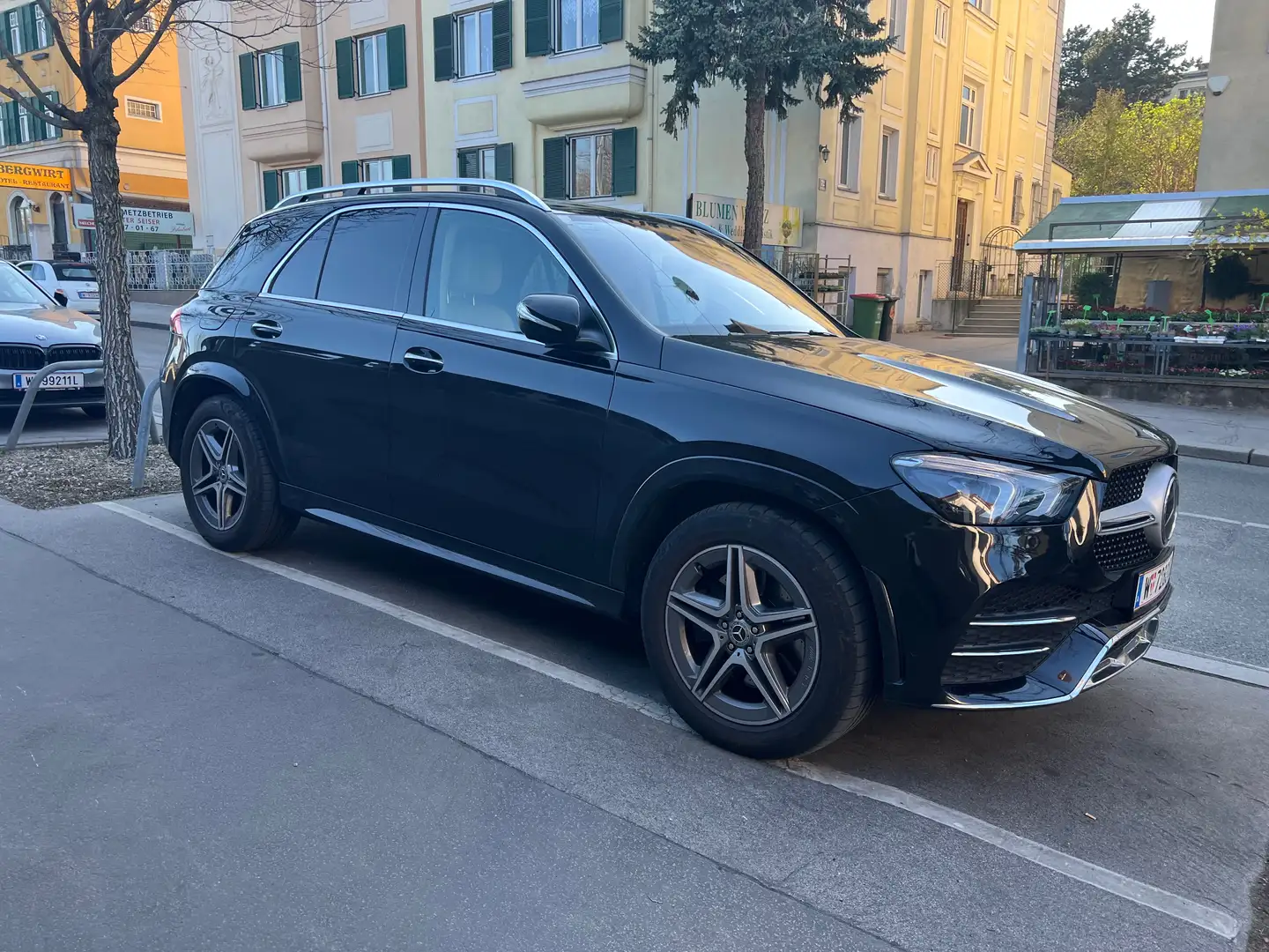 Mercedes-Benz GLE 400 GLE 400 d 4Matic Aut. Schwarz - 2