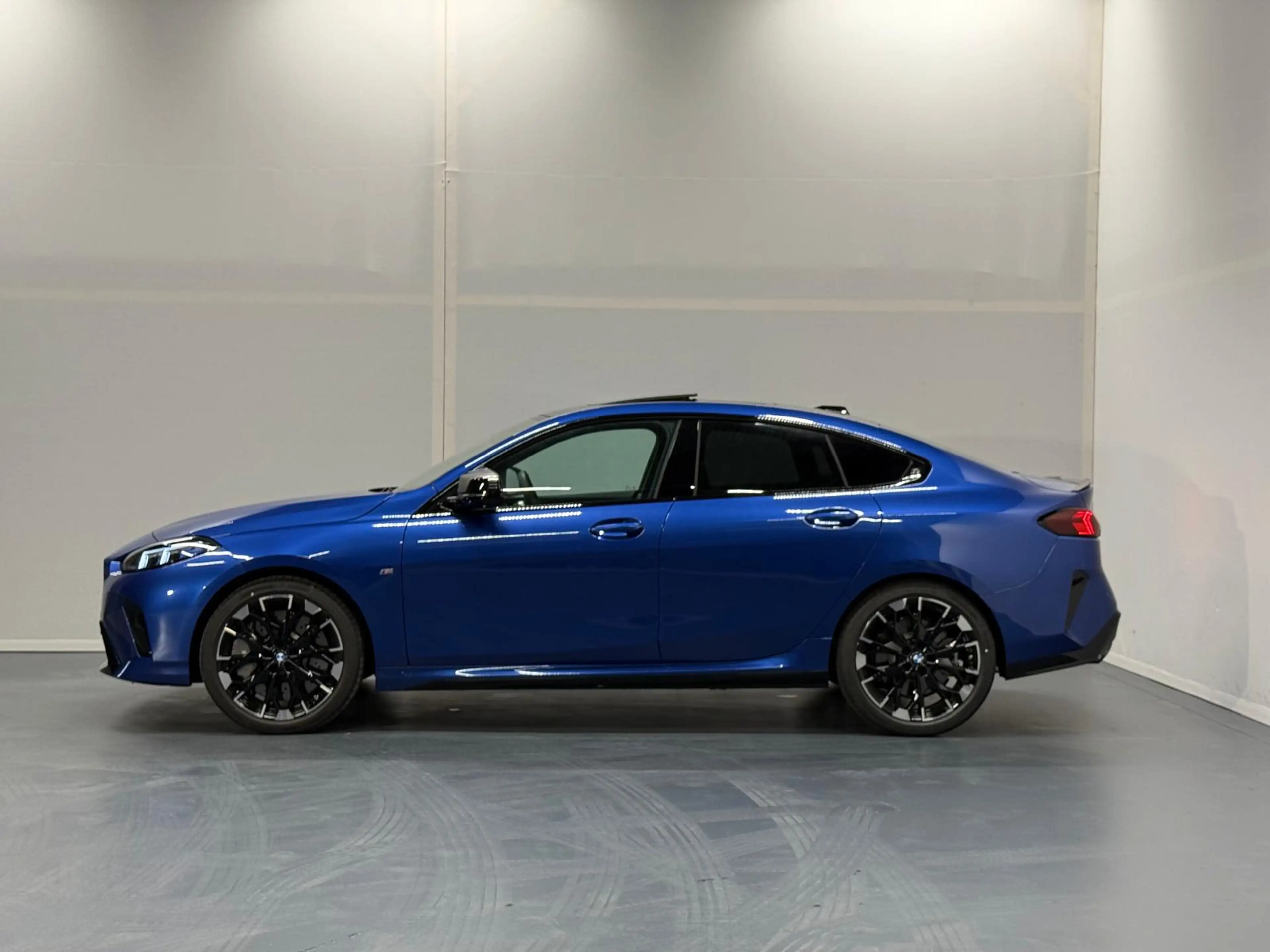 BMW 235 2-serie Gran Coupé M235 xDrive — photo 2