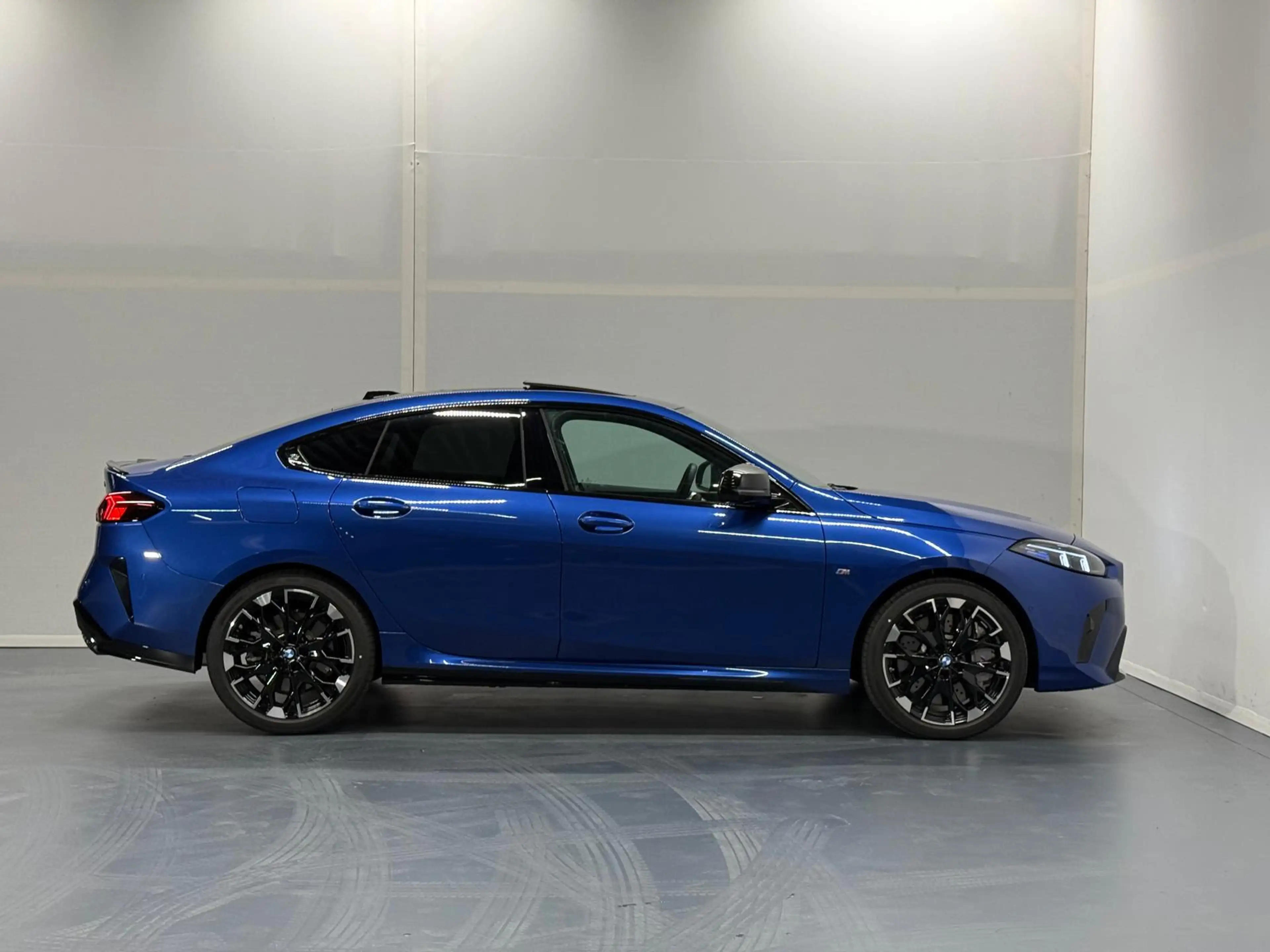 BMW 235 2-serie Gran Coupé M235 xDrive — photo 8