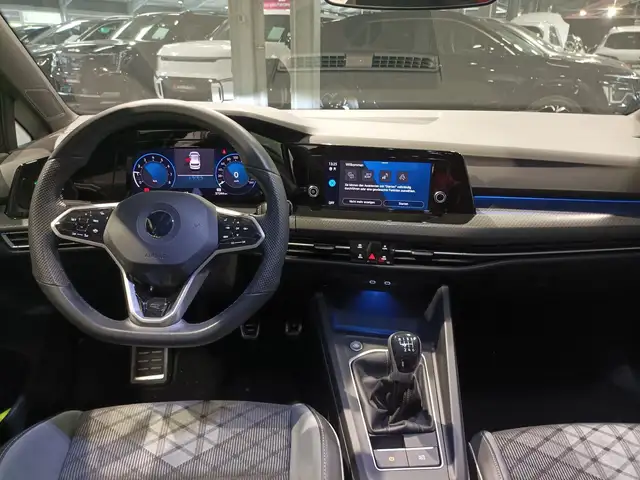 Volkswagen Golf view 9