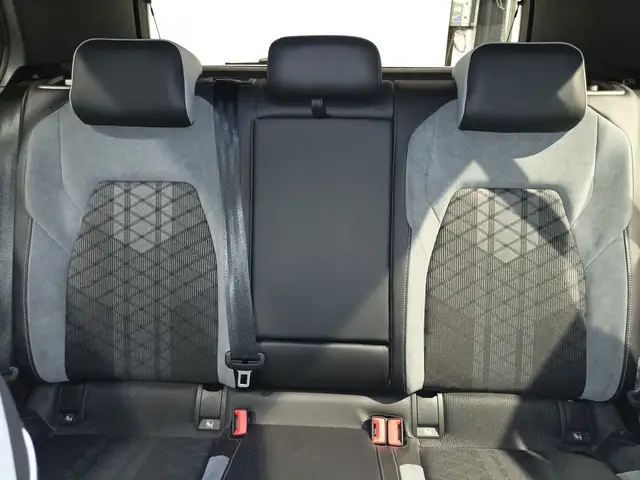 Volkswagen Golf view 15