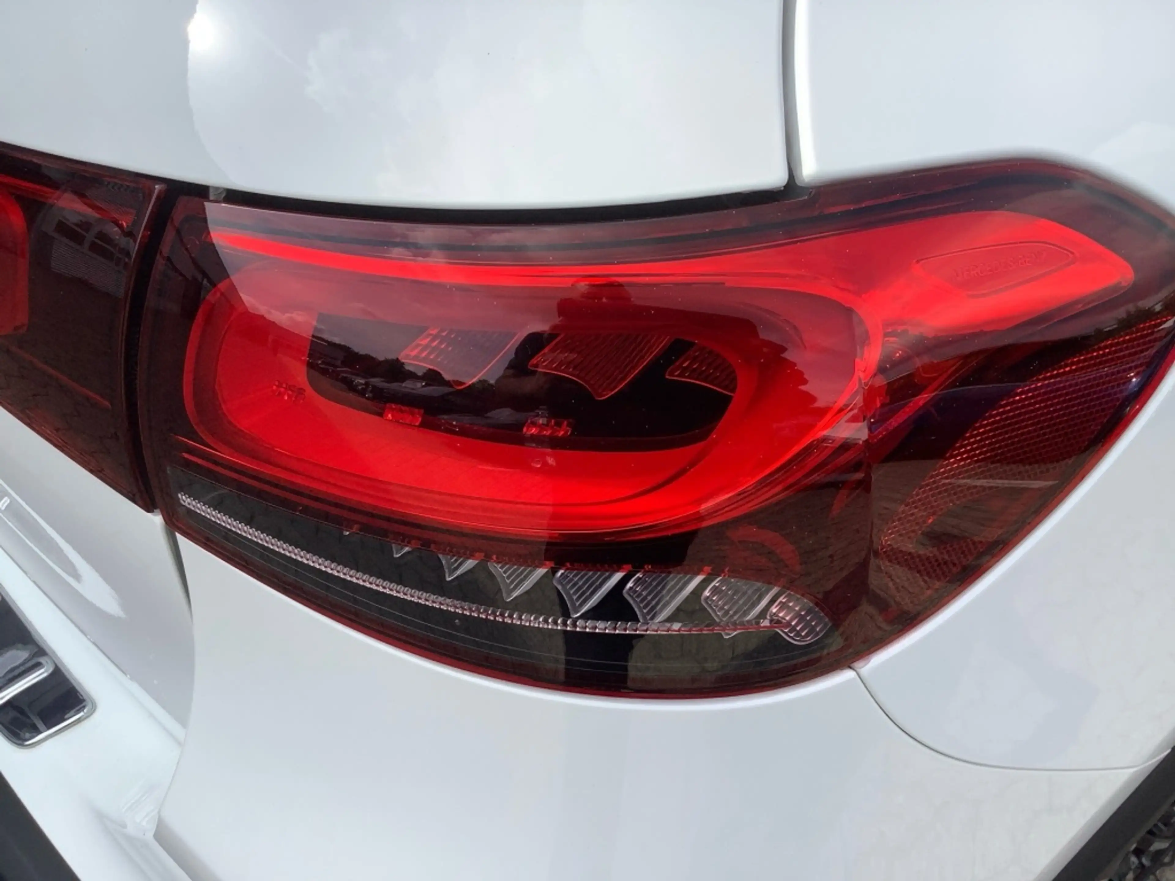 Mercedes-Benz EQA 250 AMG+MBUX+DISTRONIC+AMBIENTE+360°+KAMERA — photo 11