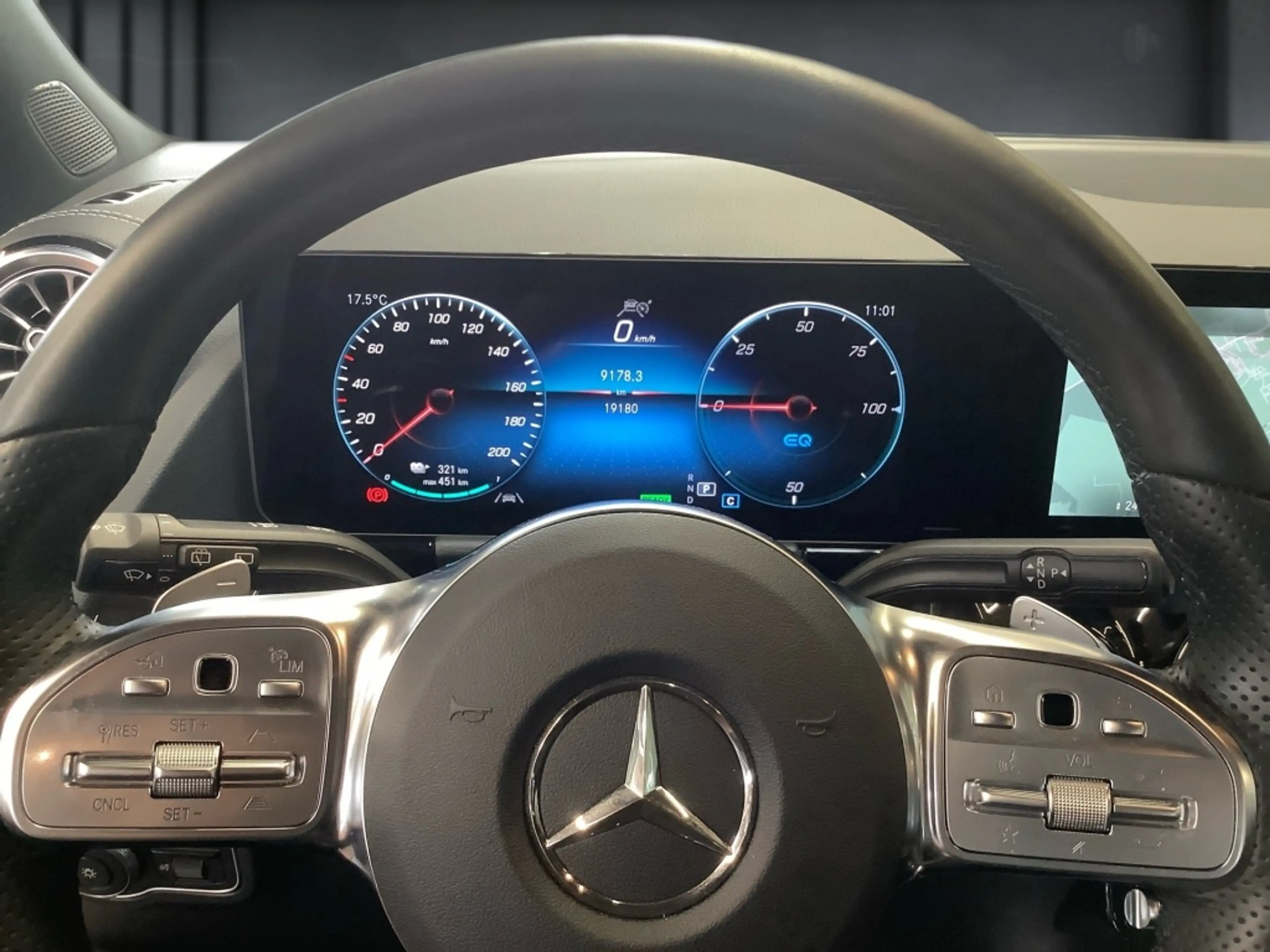 Mercedes-Benz EQA 250 AMG+MBUX+DISTRONIC+AMBIENTE+360°+KAMERA — photo 8