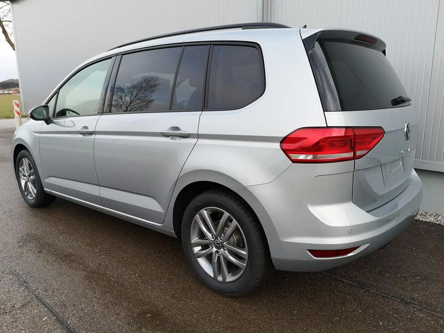 Volkswagen Touran 1.5TSI Comfortline DSG Argent - 2