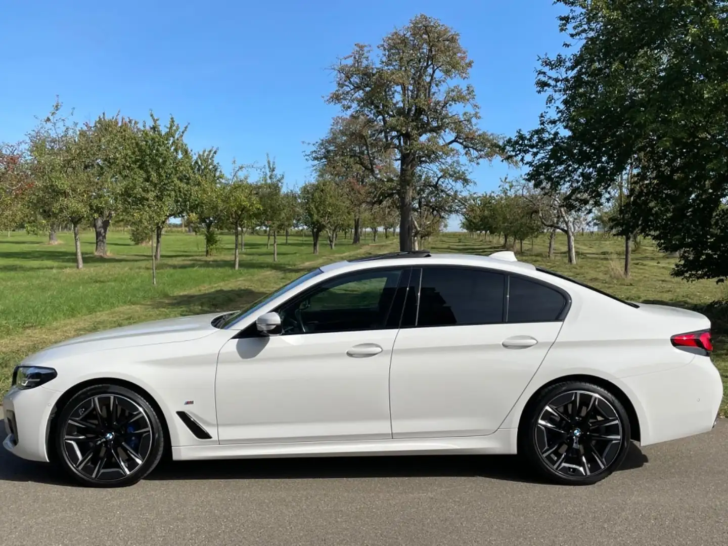 BMW 520 520d xDrive Aut. Weiß - 1