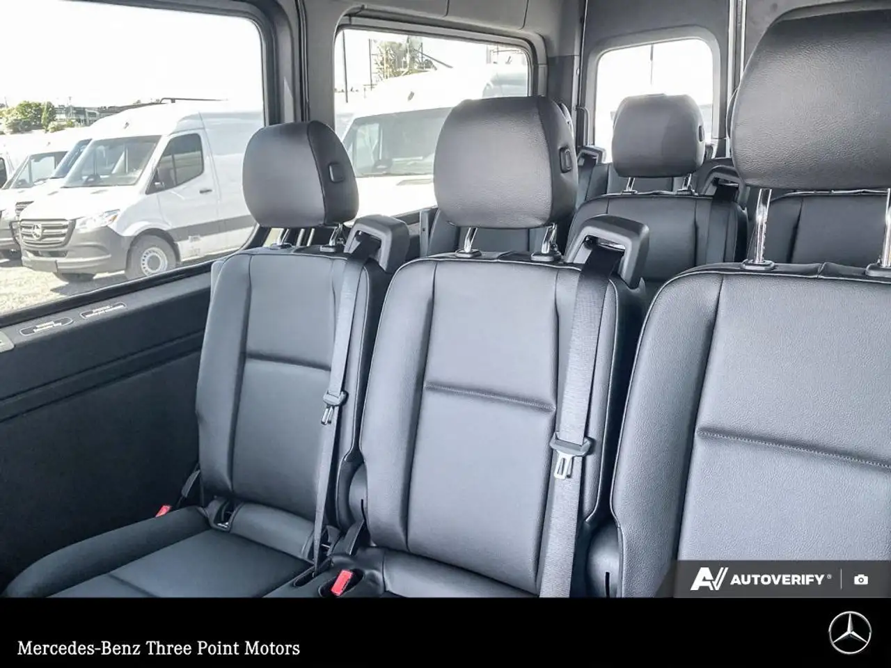 Mercedes-Benz Sprinter снимка Mercedes-Benz Sprinter